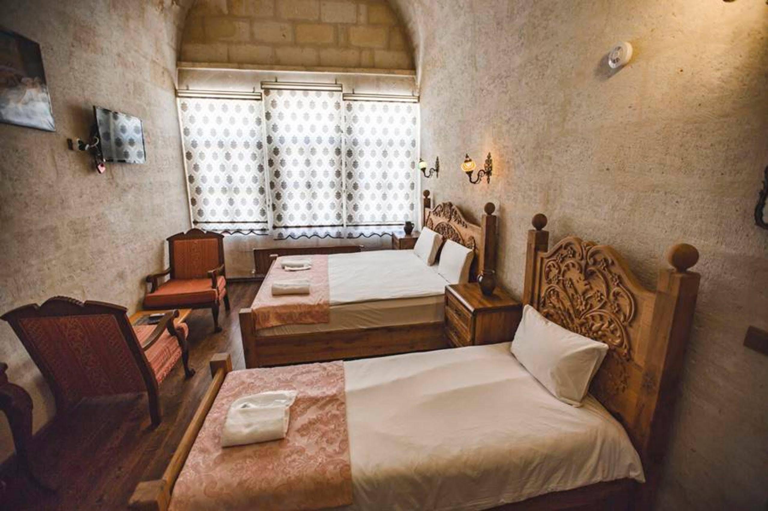Kardesler Cave Hotel Ürgüp Ngoại thất bức ảnh