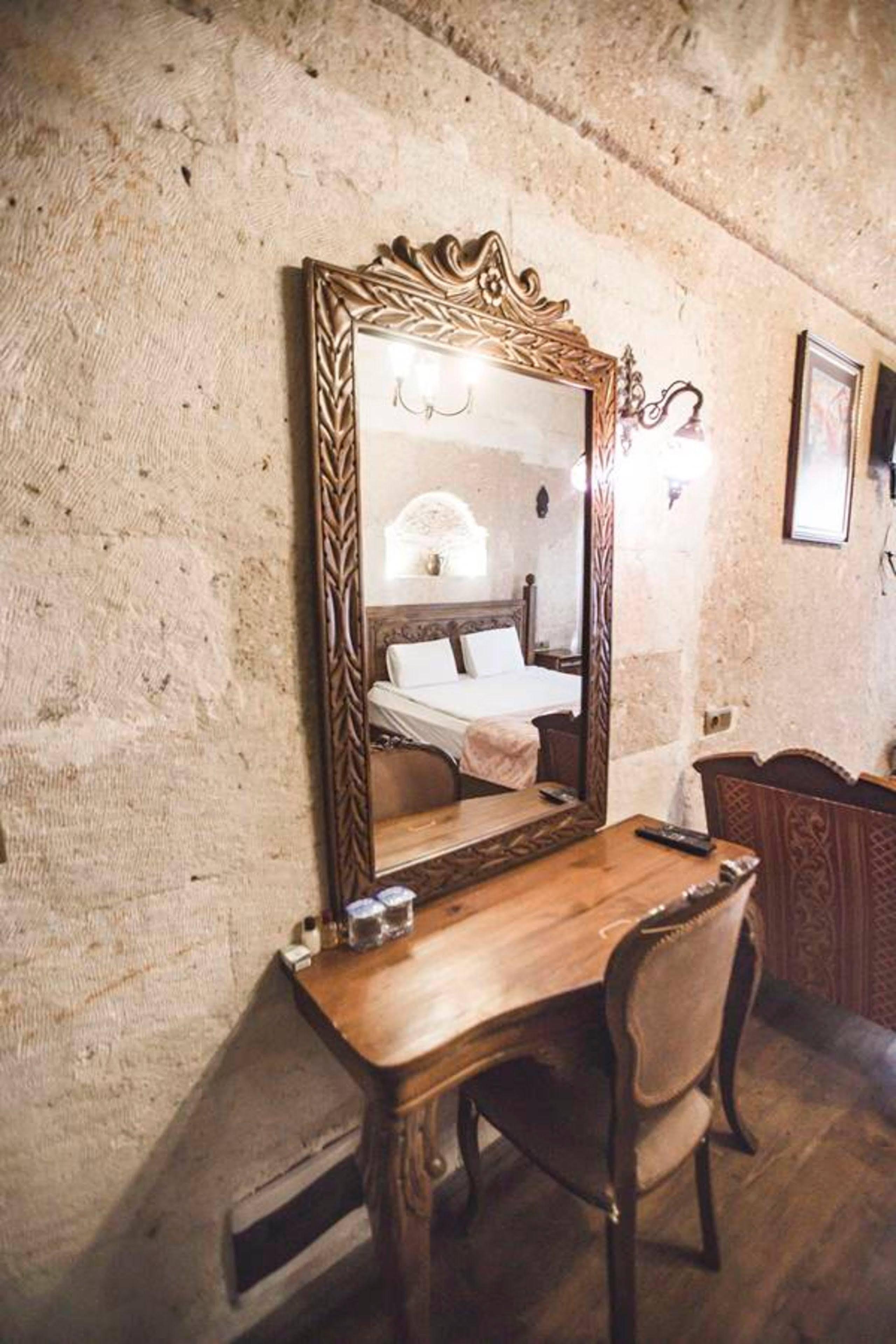 Kardesler Cave Hotel Ürgüp Ngoại thất bức ảnh