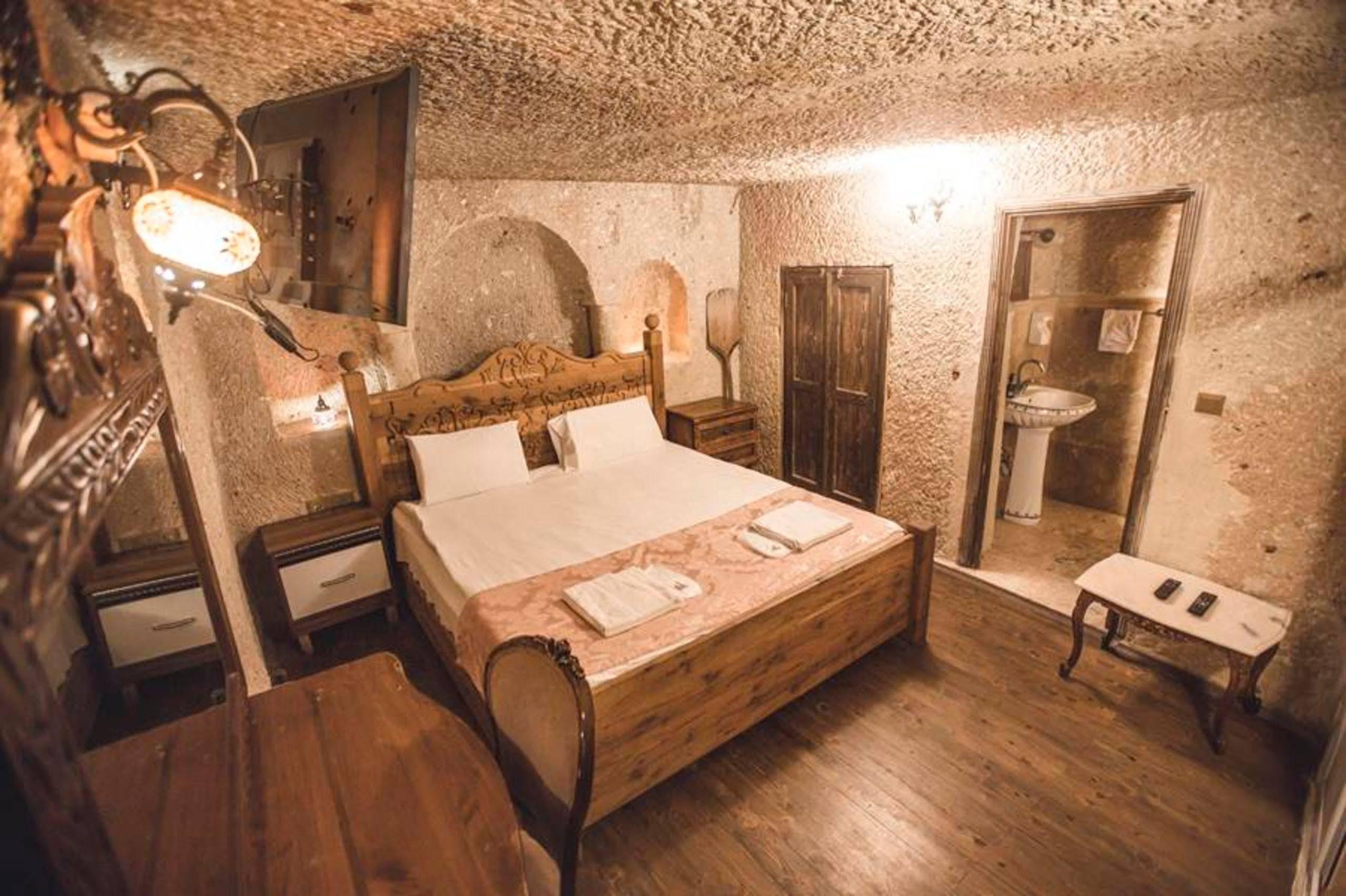 Kardesler Cave Hotel Ürgüp Ngoại thất bức ảnh
