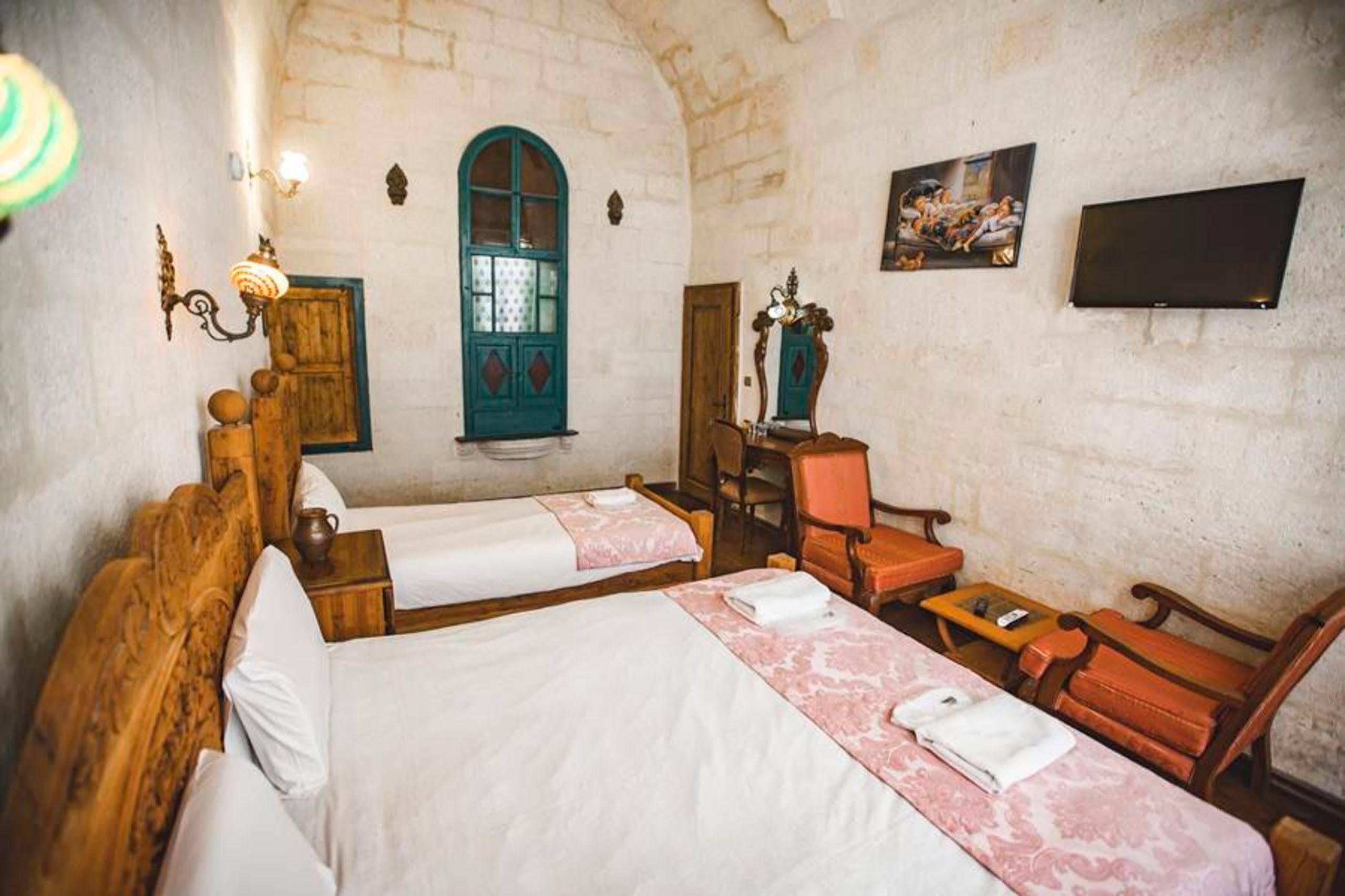 Kardesler Cave Hotel Ürgüp Ngoại thất bức ảnh